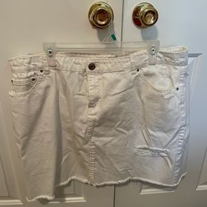 True Craft white denim skirt - 18